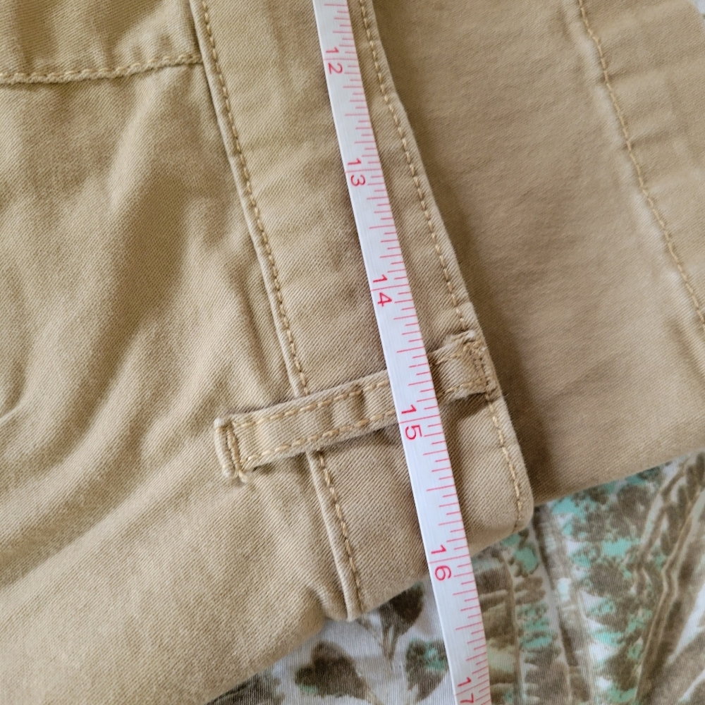 Gloria Vanderbilt khaki pants - Picture 5 of 6
